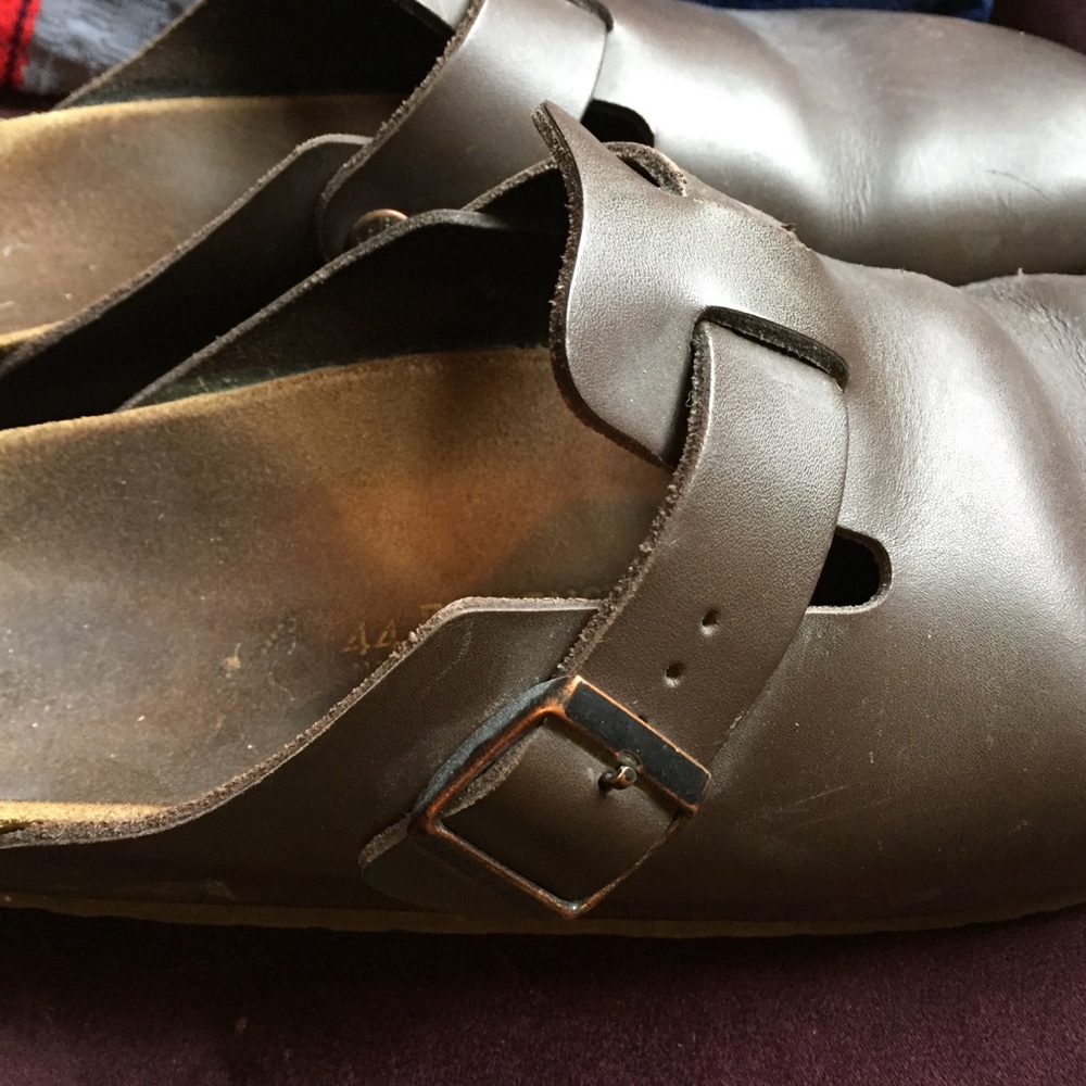 Men’s brown leather Birkenstock clog pt. 2